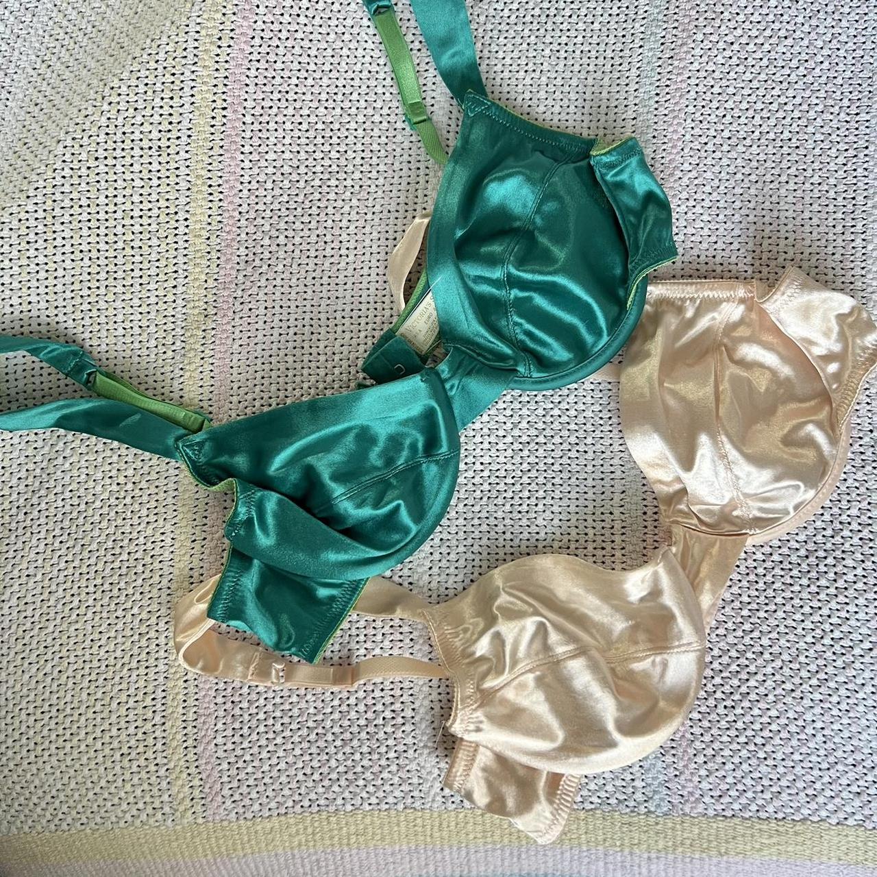 Set of TWO vintage Victoria’s Secret bras, Size 38A