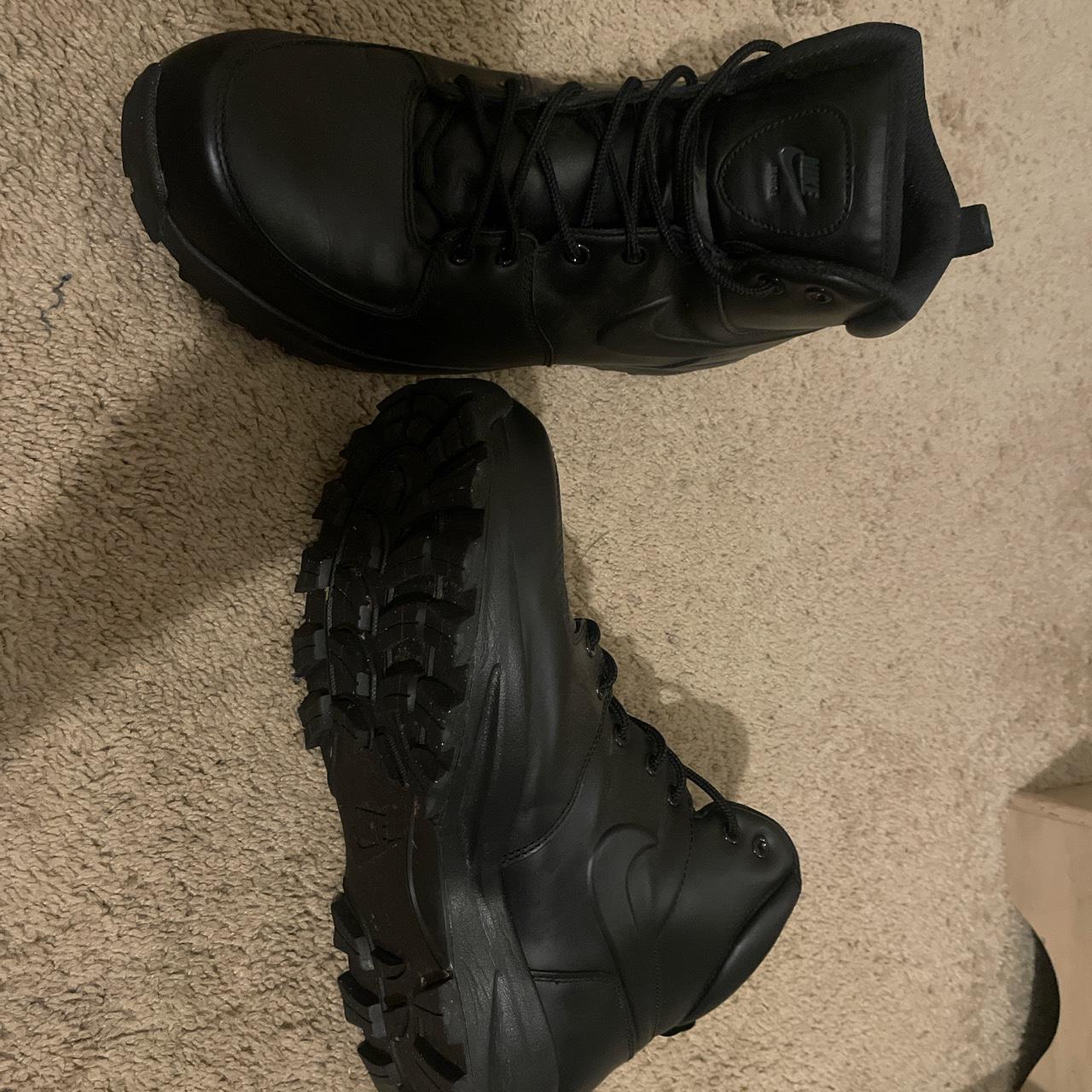 all black nike boots mens
