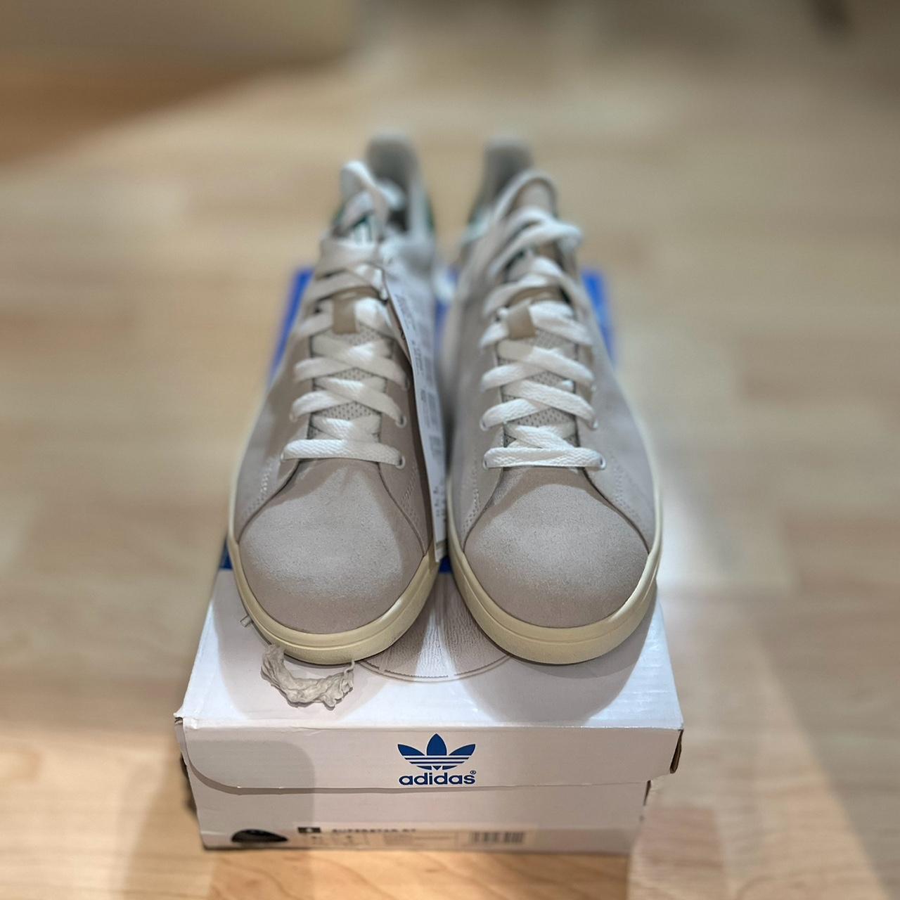 B37846 adidas sales