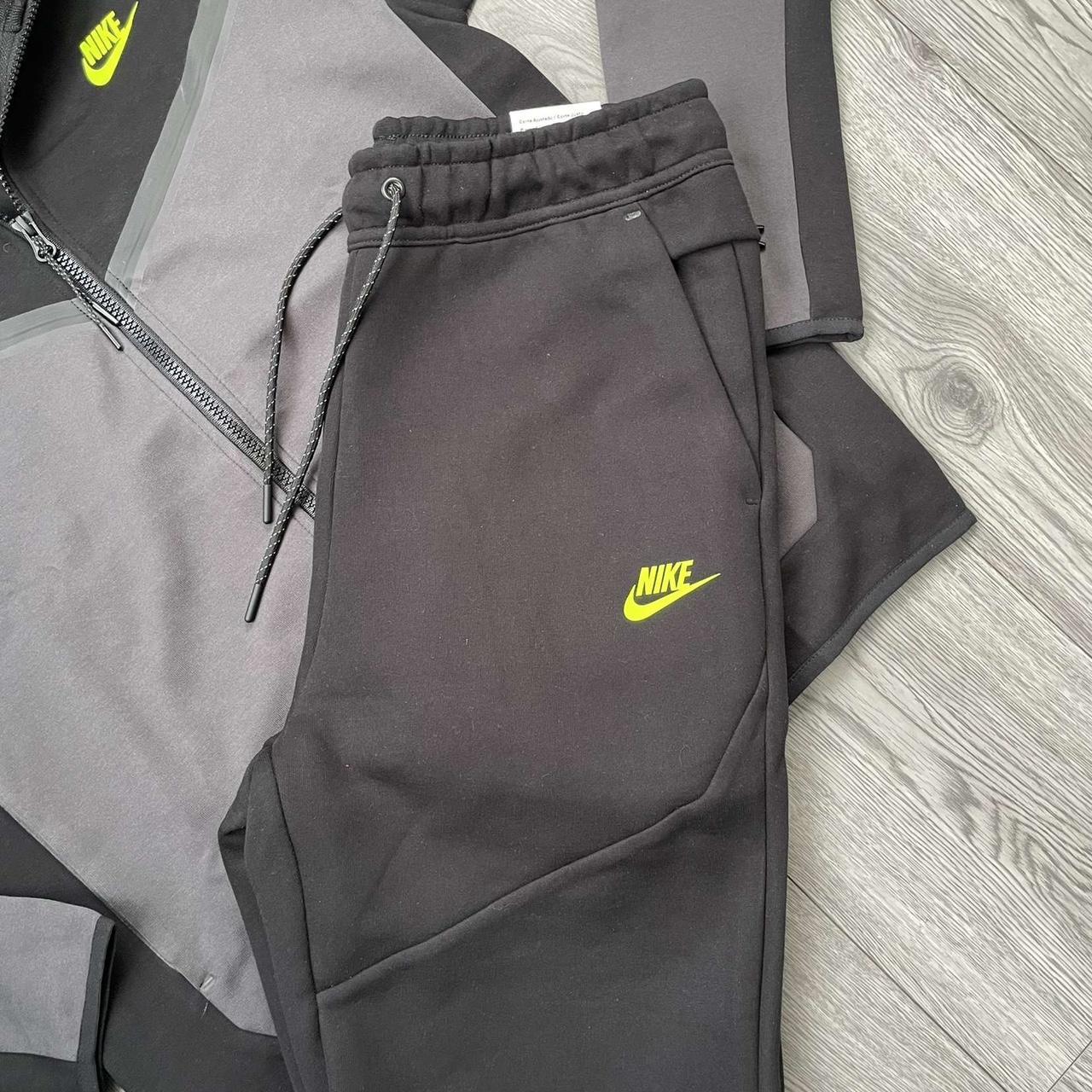 mens nike tech tracksuit black