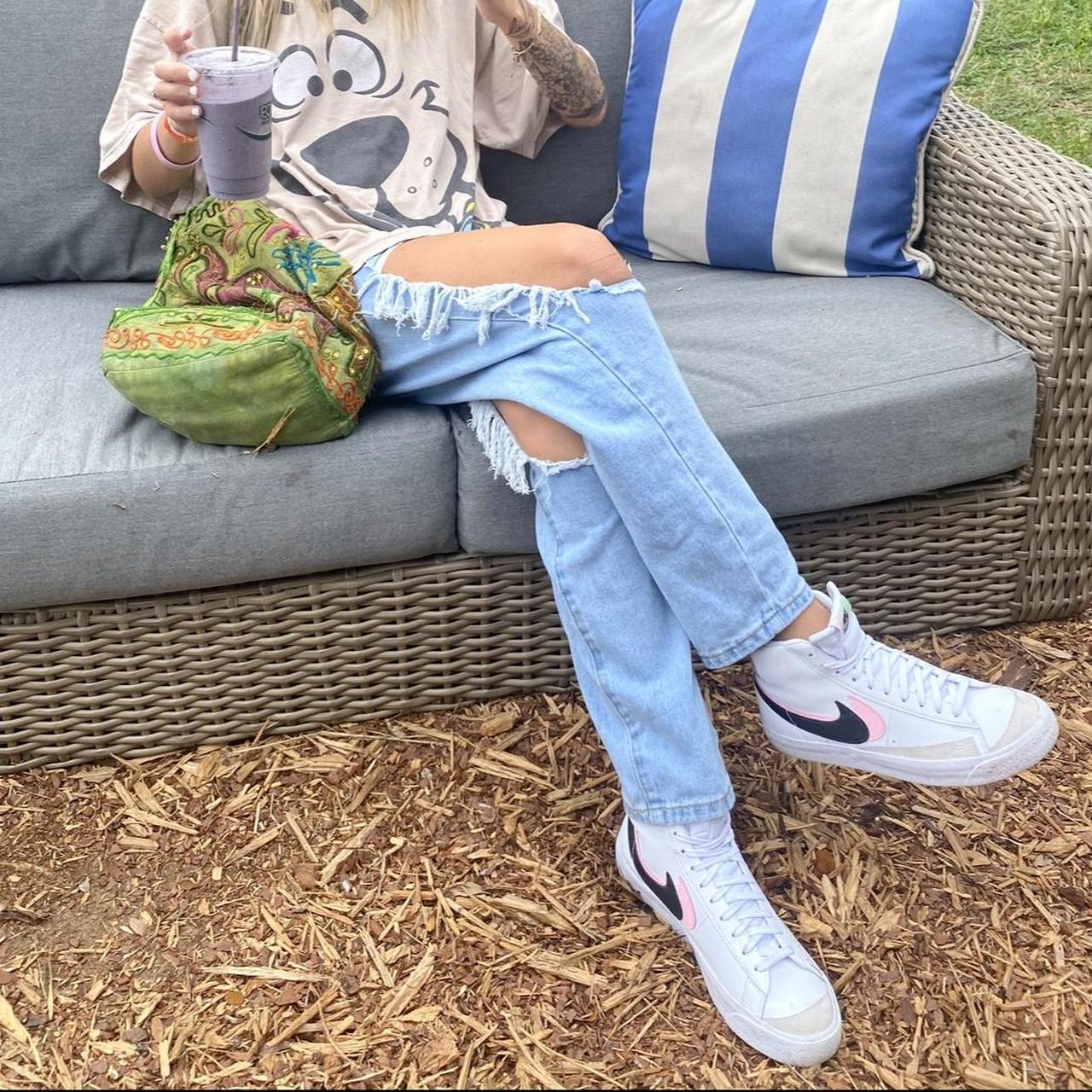 pink nike blazers mid 77