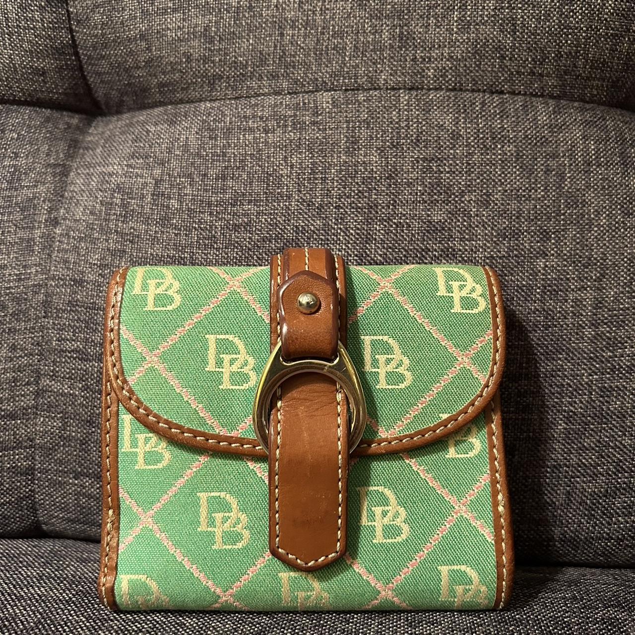 D&b wallet hot sale