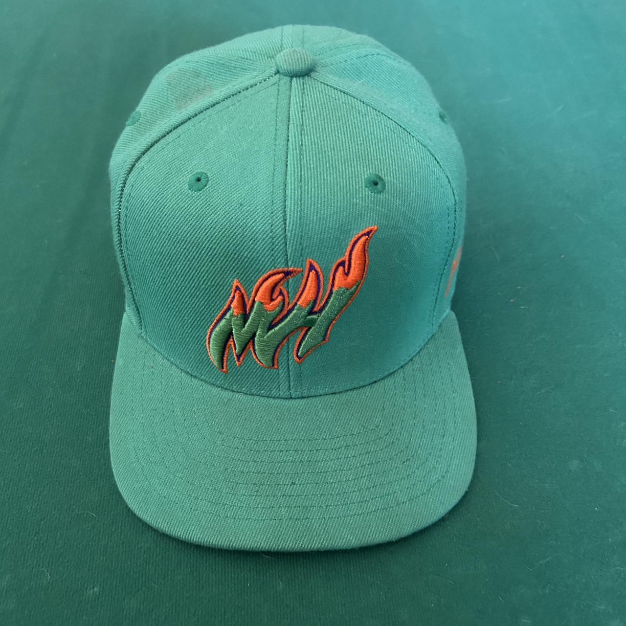 item listed by 999varo999