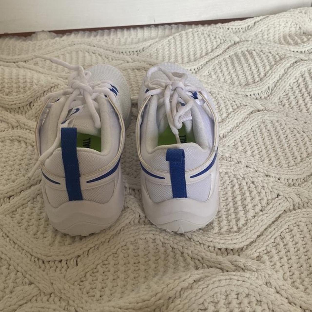 nike womens hyperace