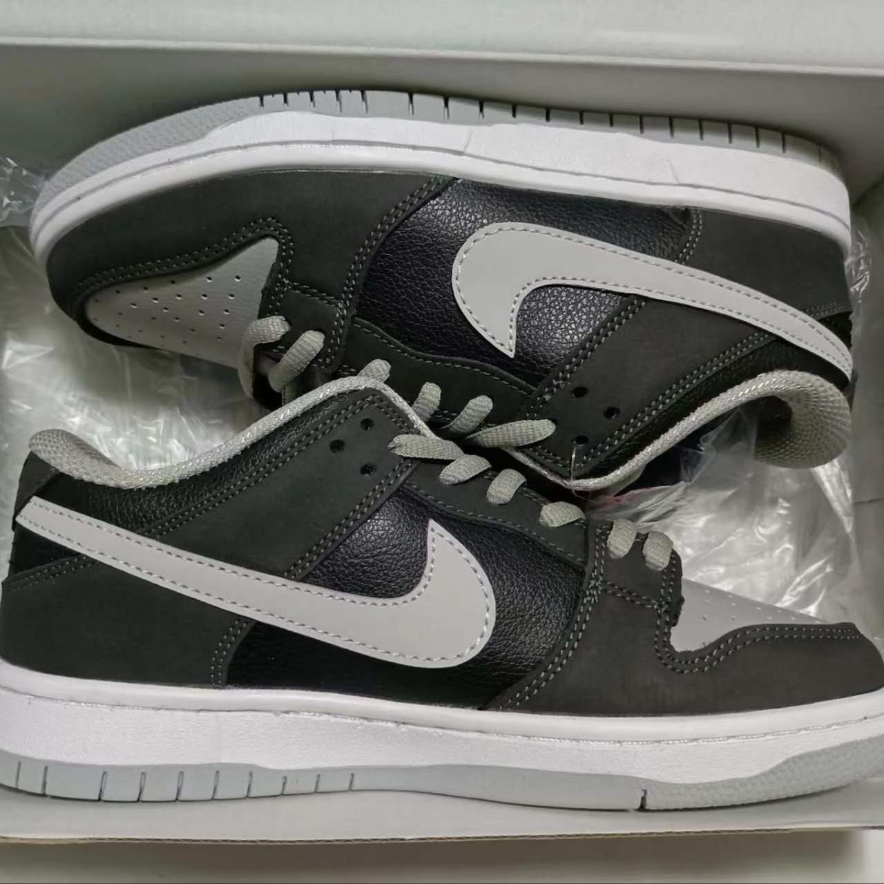 Nike SB Dunk J-Pack Shadow Low, Brand new never worn...