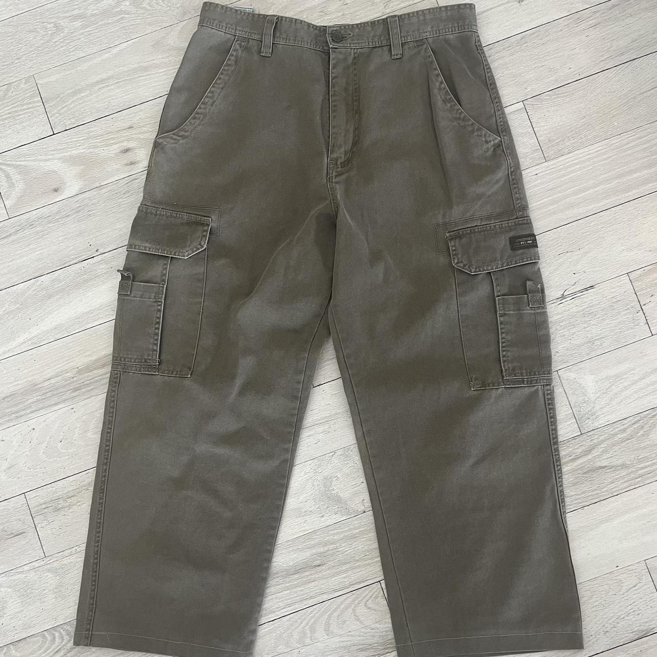 Union Bay cargos in excellent condition. These are... - Depop