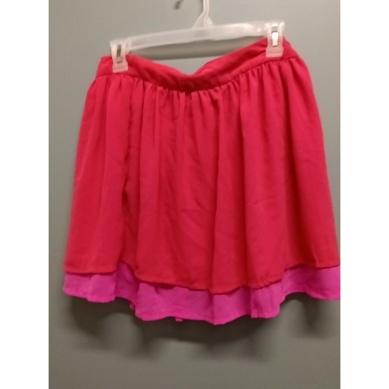 H&M Skirt Woman's Flowy Size Size 8. Depop