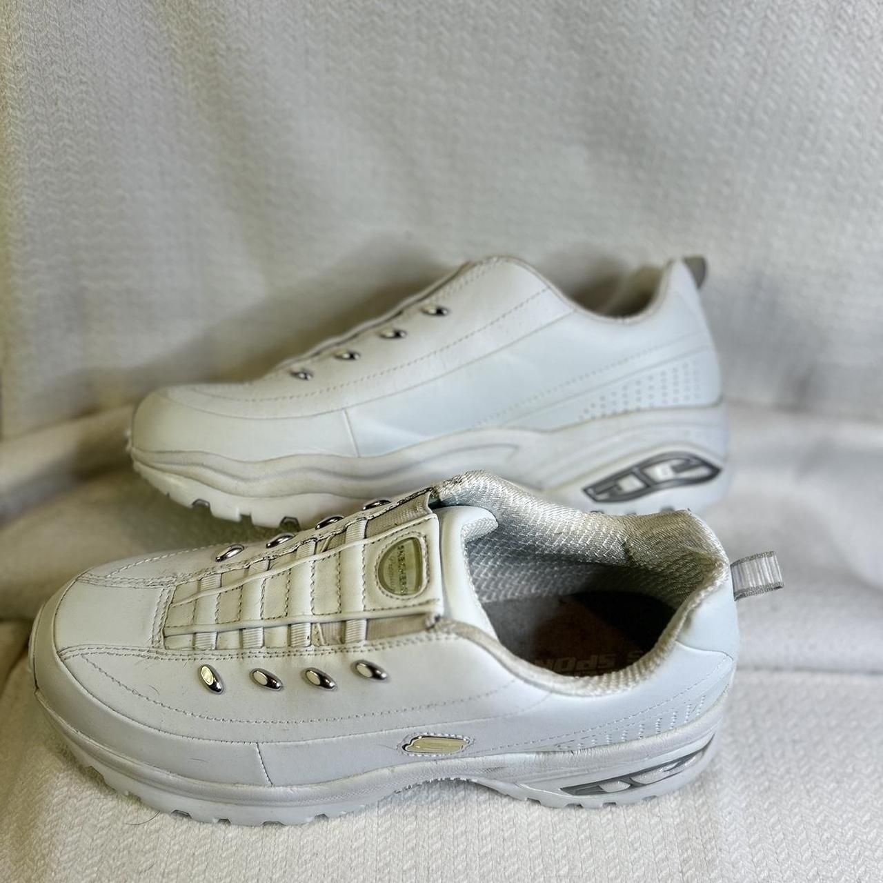 Skechers premium slip outlet on