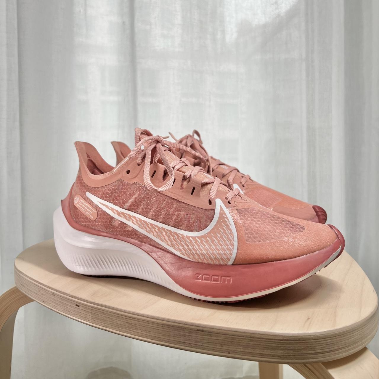 nike zoom gravity photon dust
