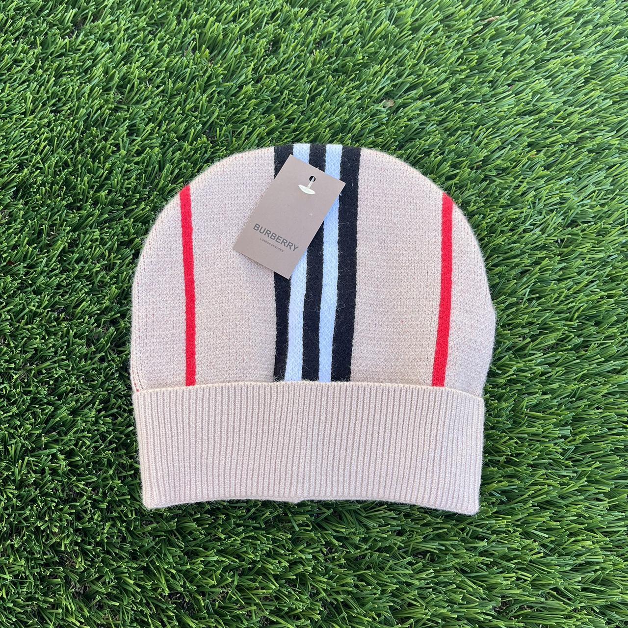 Burberry hat clearance depop