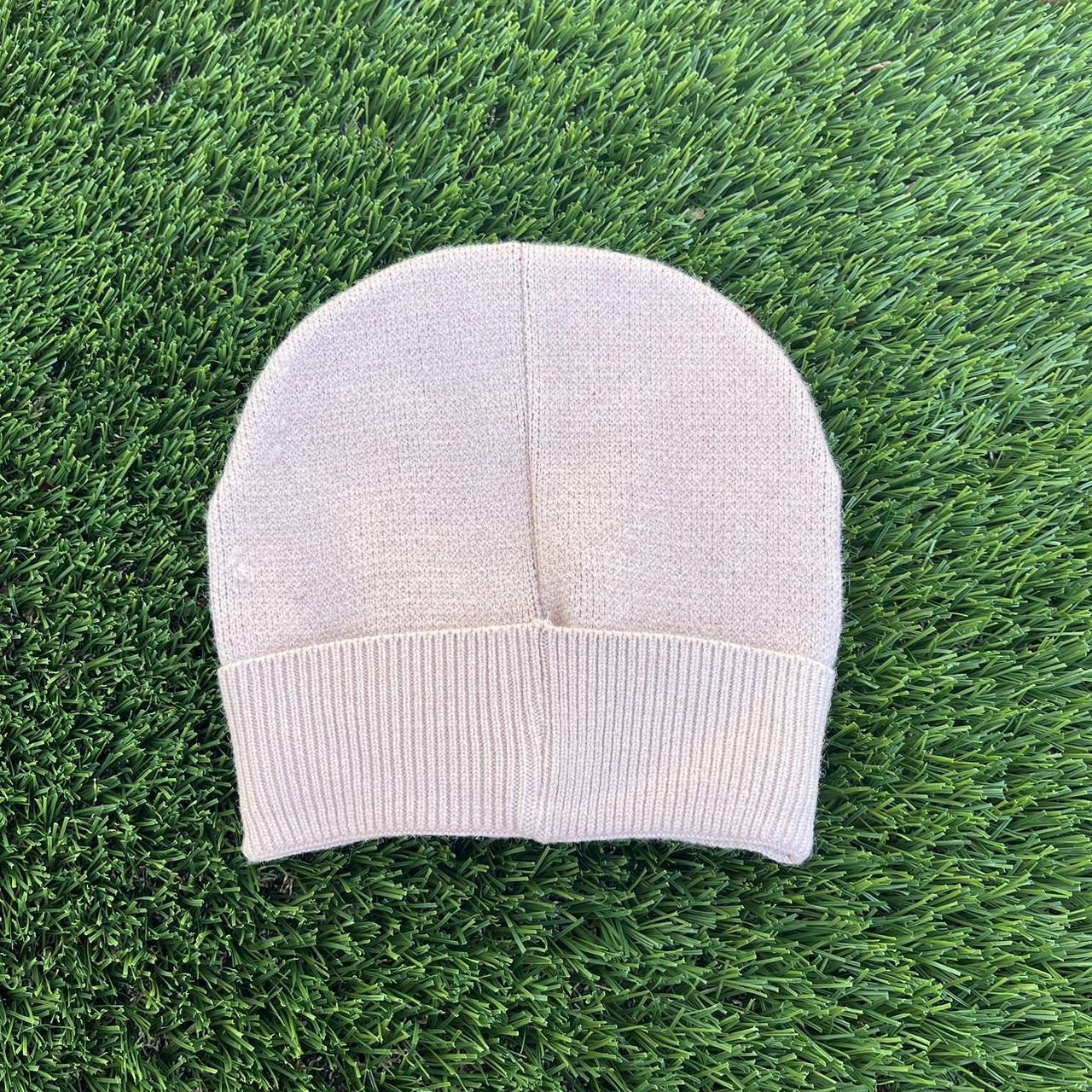 Burberry hat outlet depop