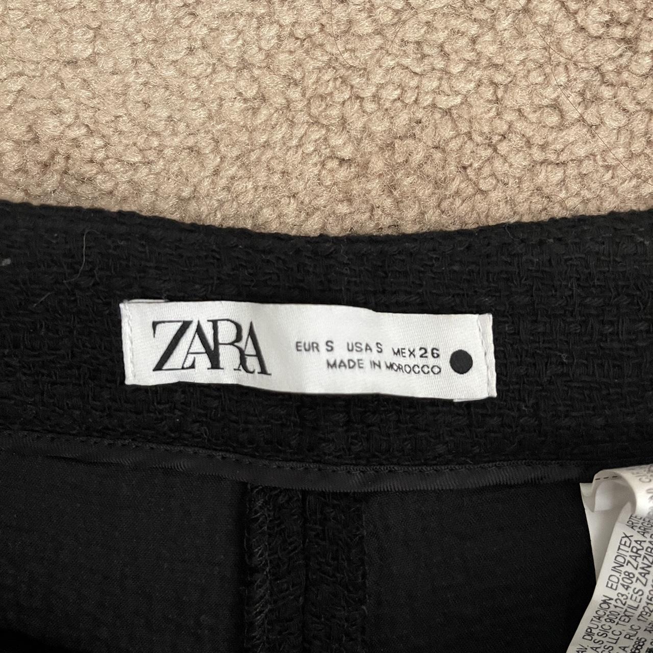 Zara Black Work Pants with Gold Detail Size - Depop