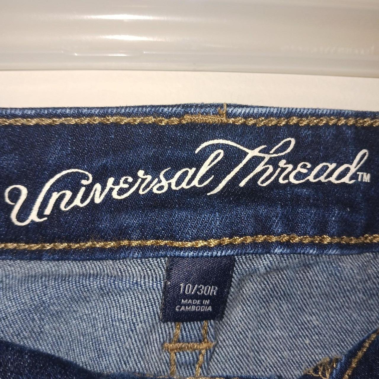 Universal Thread Women's High waisted Distressed … - image 2