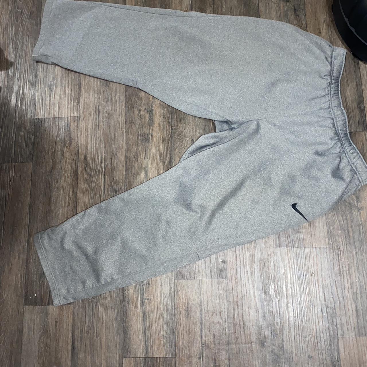 4 XL GRAY BAGGY SWEATPANTS - Depop