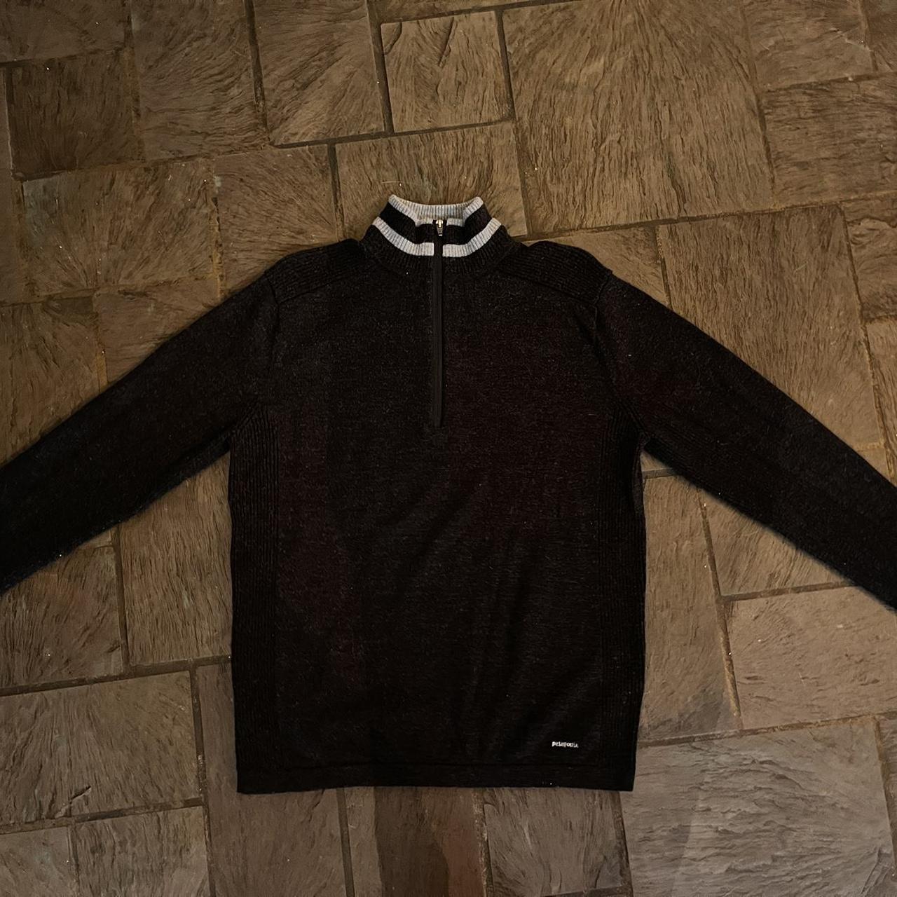 Men's Medium Patagonia sweater - Depop