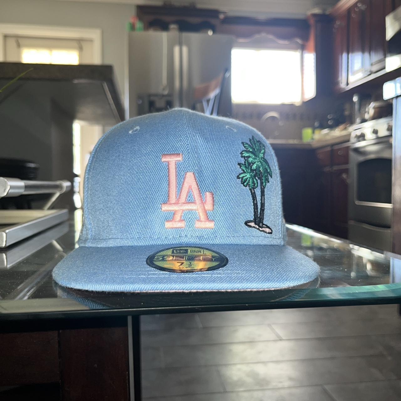 light blue LA fitted hat size 7 1/2 - Depop