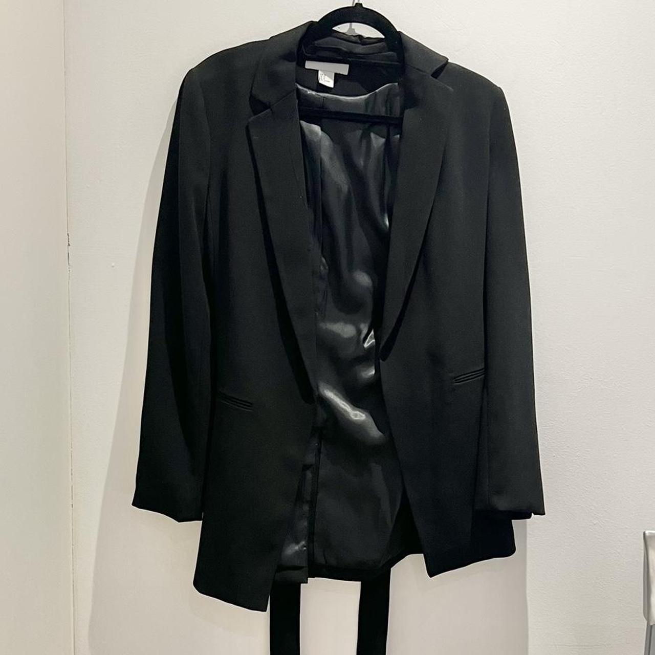 H&M fitted blazer with belt, black