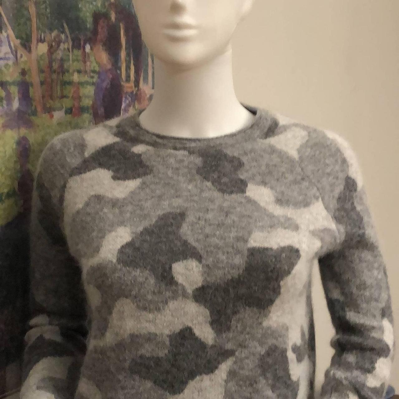 Athleta Undercover Camo pullover Shades of