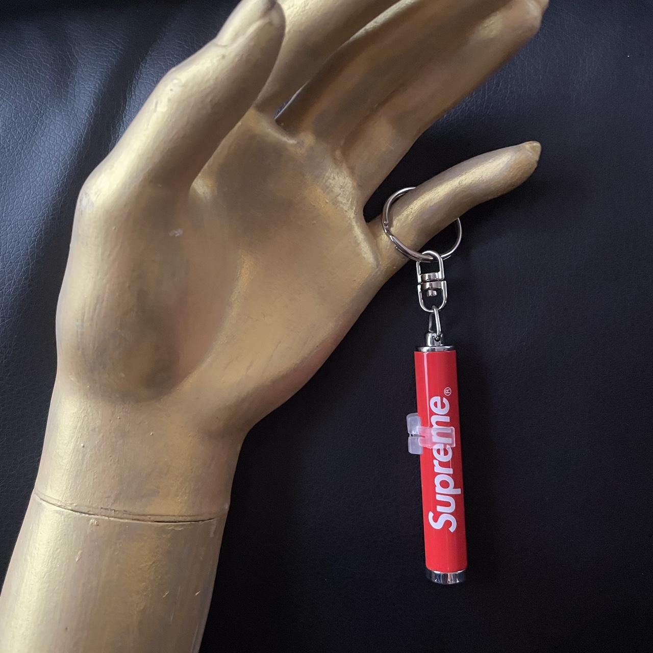 Supreme key-chain - Depop