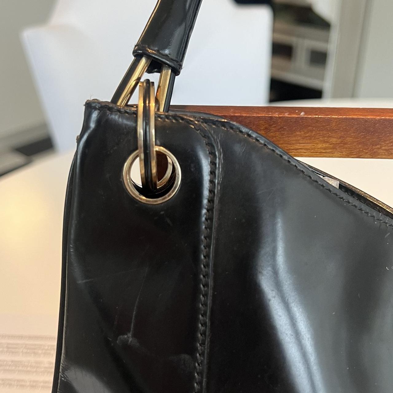 Authentic Vintage 90's Leather Gucci purse. With | Depop Authentic Vintage 90's Leather Gucci purse. With | Depop