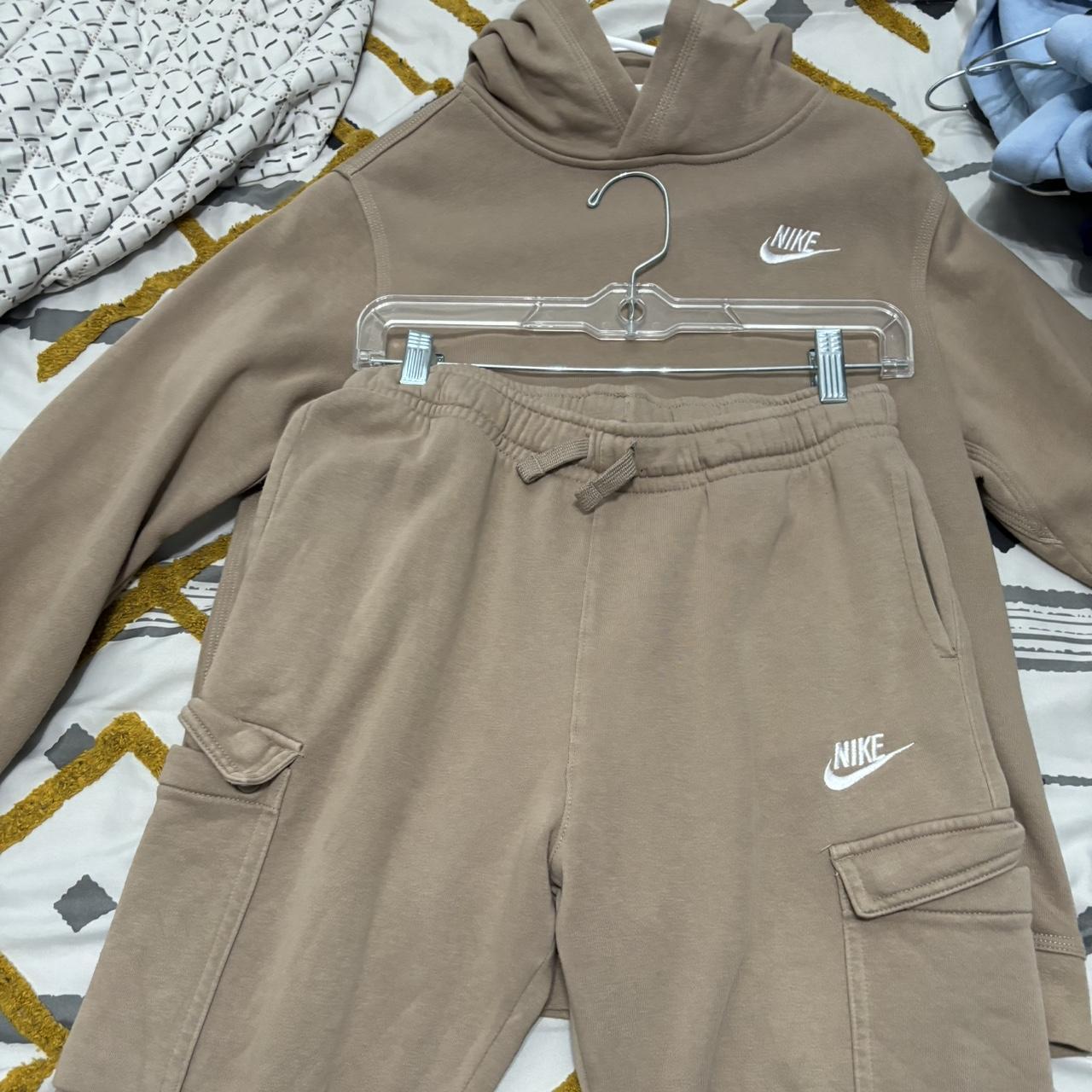 Tan Nike Sweatsuit Kids Large Depop