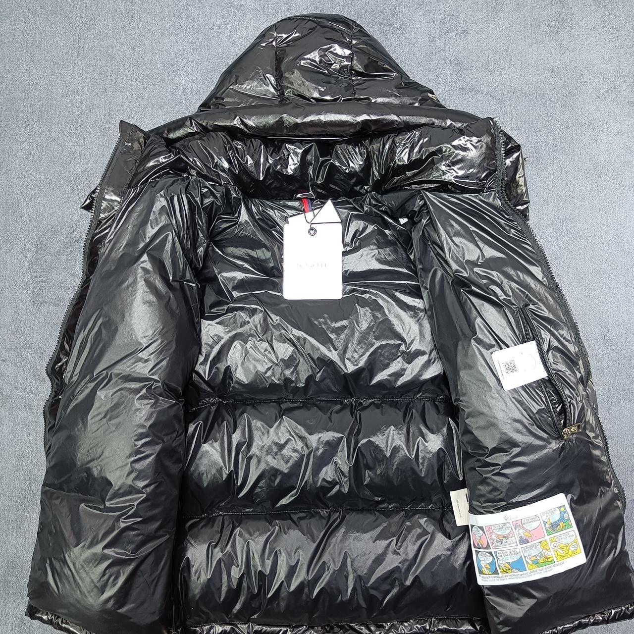 MONCLER MONTBELIARD SHORT DOWN JACKET Size... - Depop