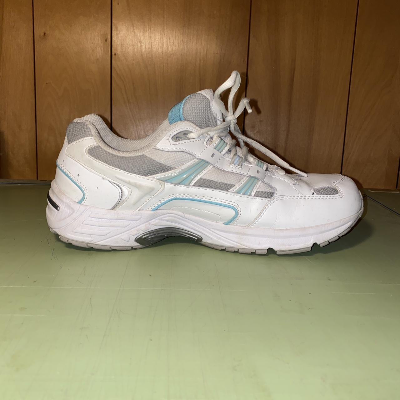 Vionic Walking Sneaker Women’s Size 11 US - blue... - Depop