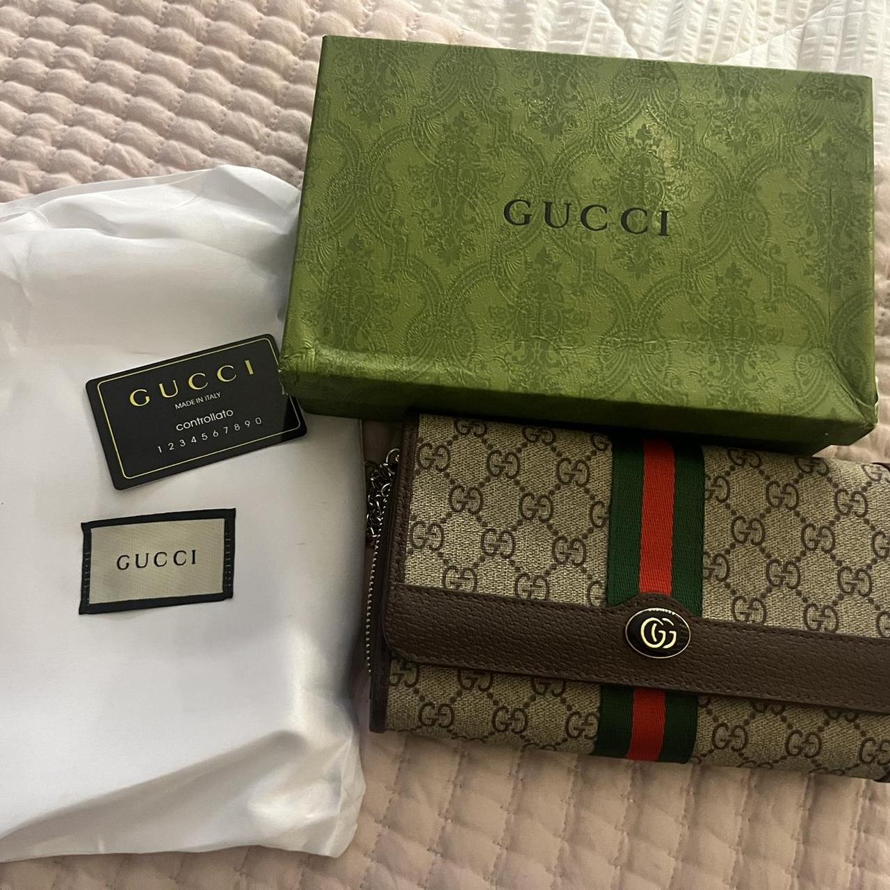 Gucci Shoulder Bag Authentic comes with Dust Bag