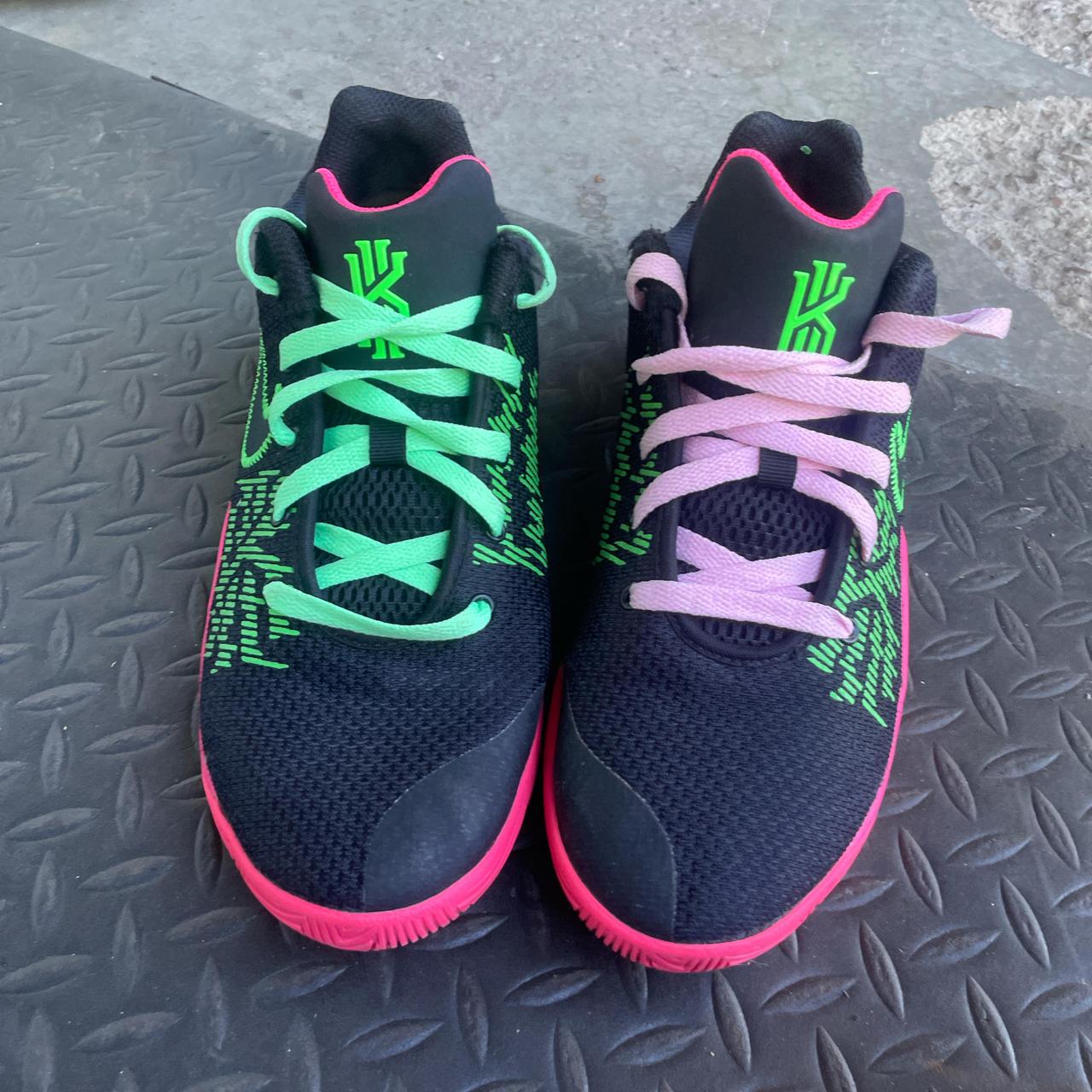 kyrie irving pink and green shoes
