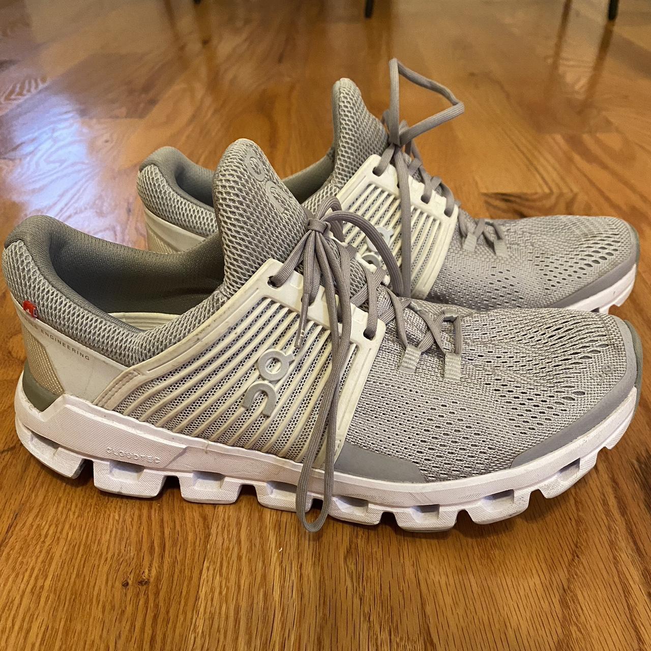 On Cloud Running Shoes Only worn about 5 times,... - Depop