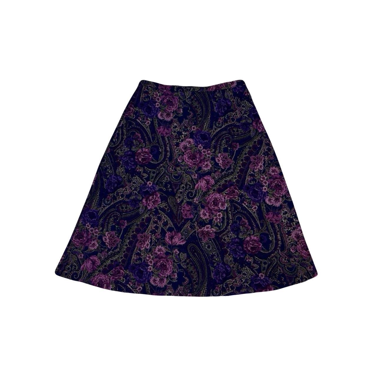 item listed by shutthefrontdoorvintage