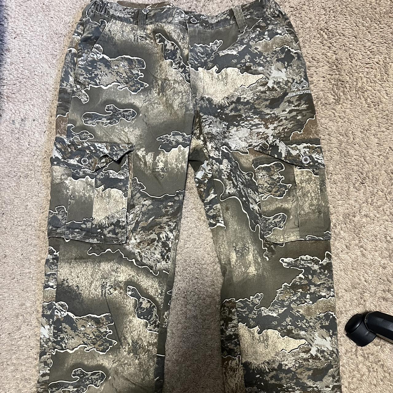 Realtree camo cargo pants 3638 camo cargo y2k... Depop