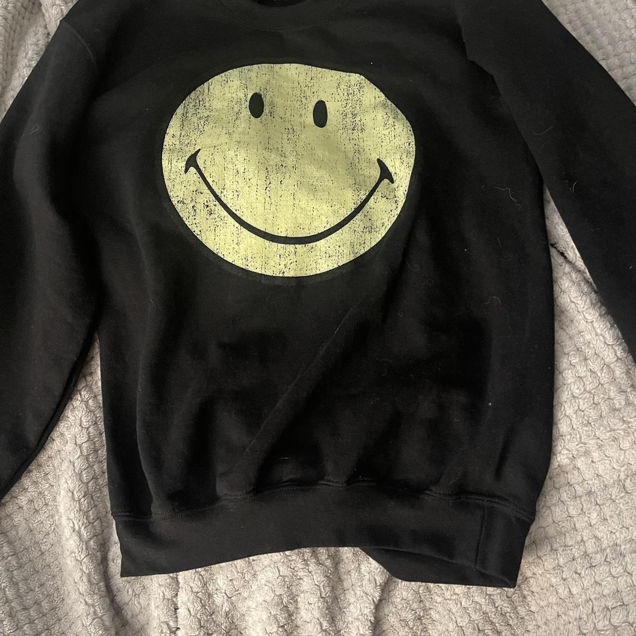 Smiley face best sale sweatshirt pacsun