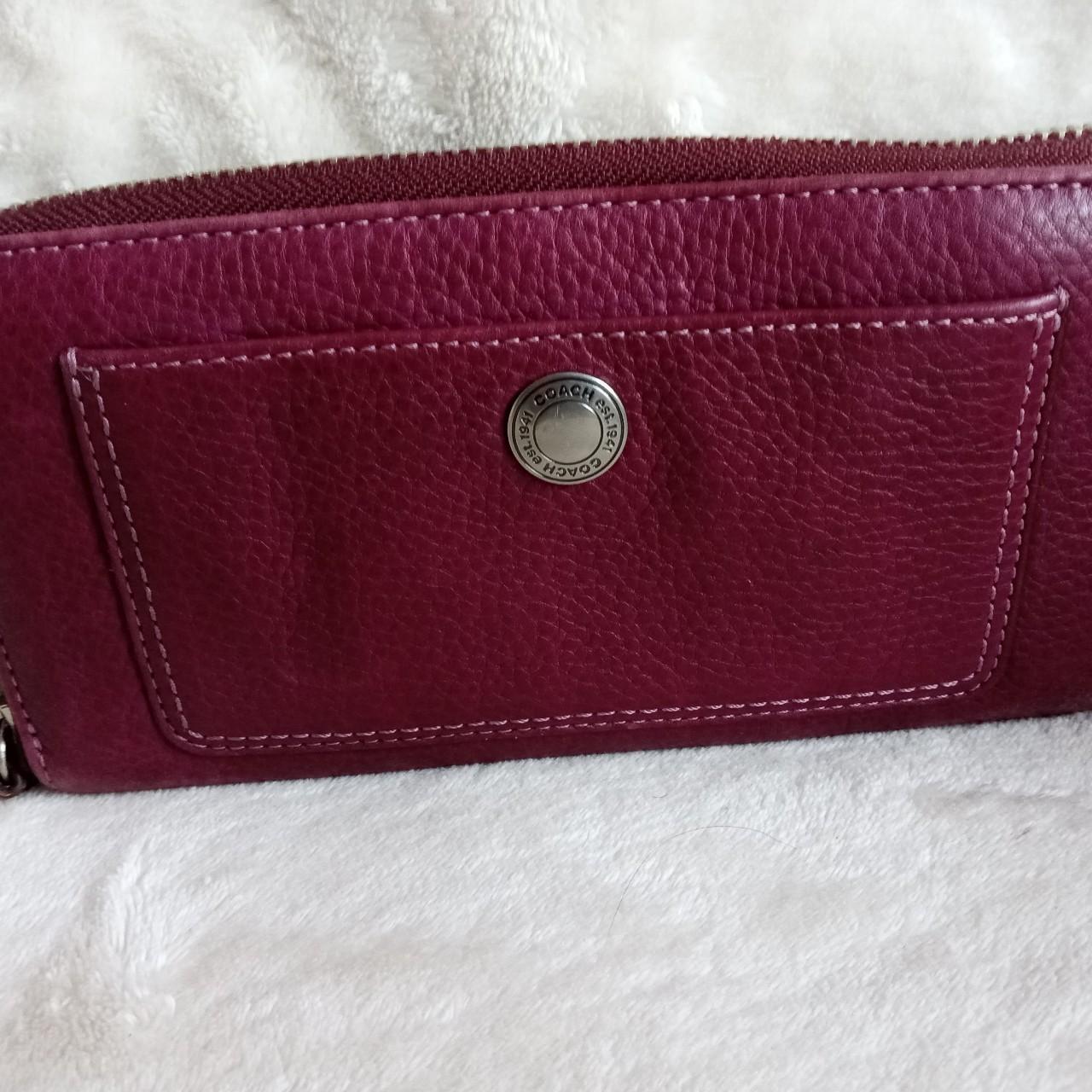 Coach maroon online wallet