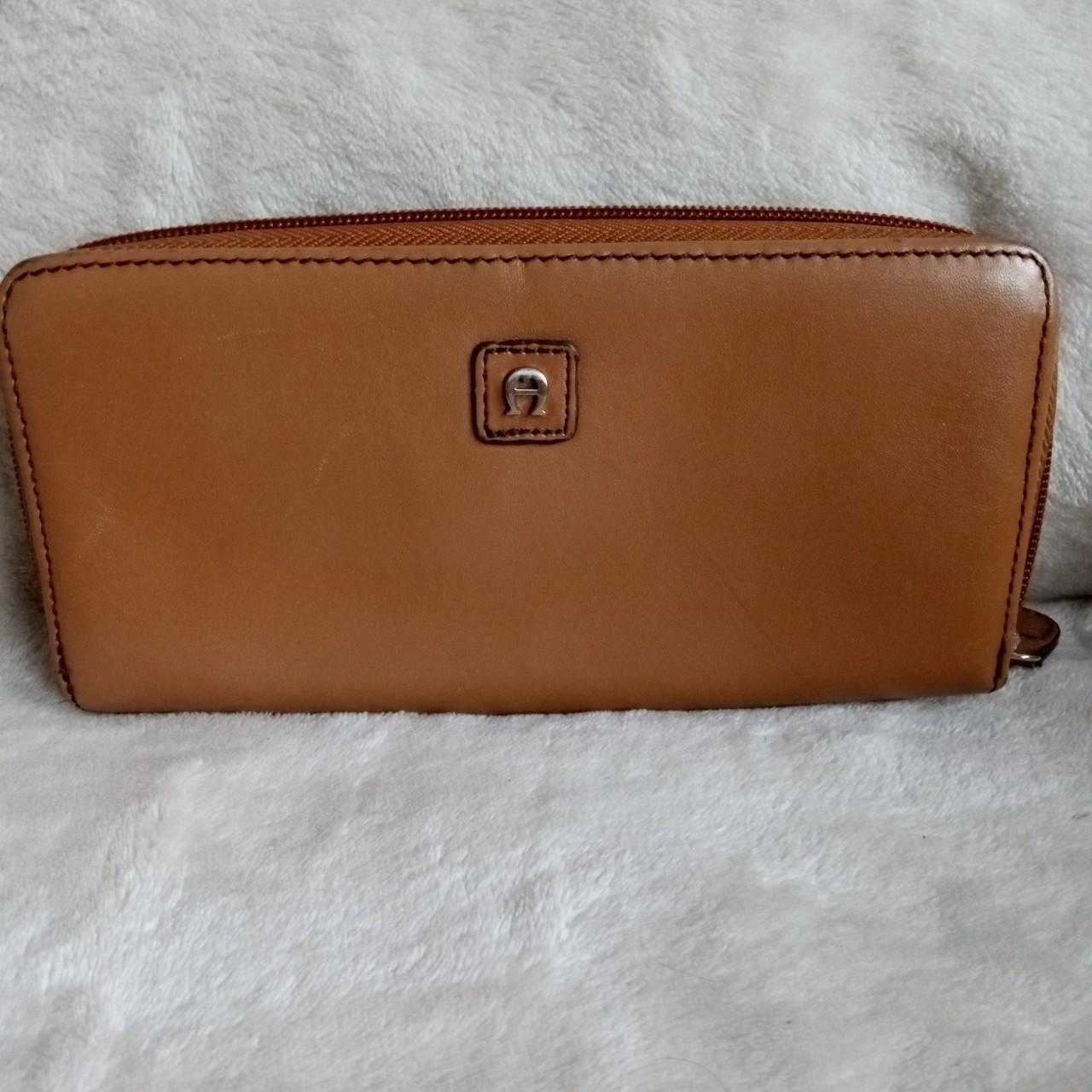 Beautiful classic tan leather Etienne Aigner wallet Depop