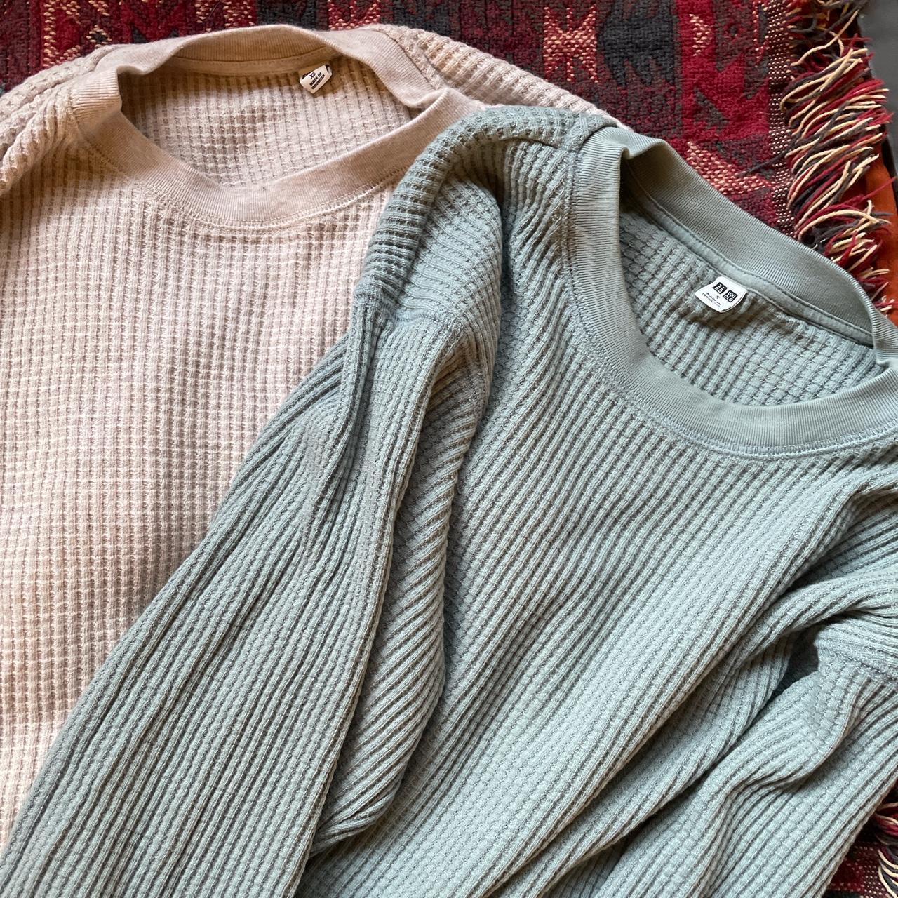 two xs uniqlo long sleeve thermal scoop... - Depop