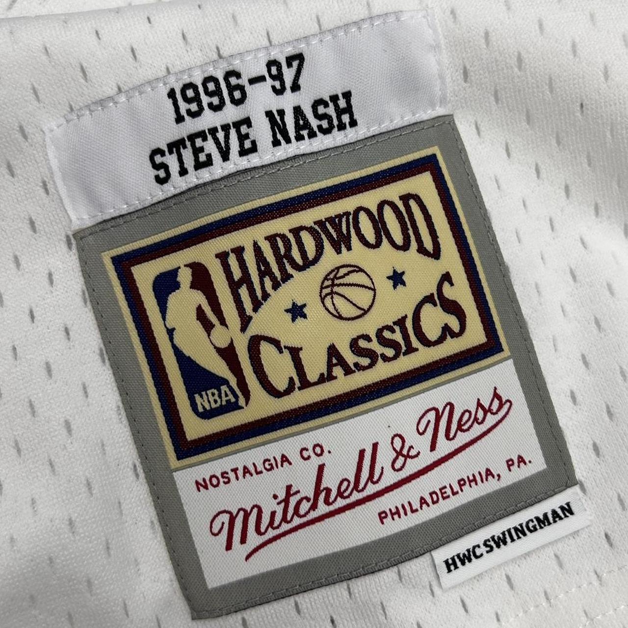 Men's Mitchell & Ness Steve Nash White Phoenix Suns 1996-97 Hardwood  Classics Reload 3.0 Swingman Jersey