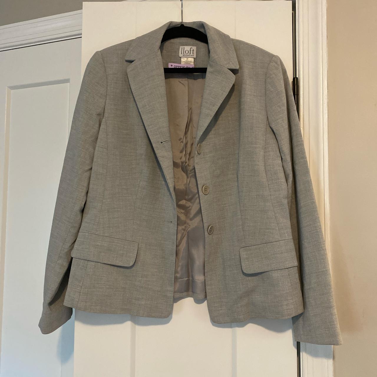 Like new women s blazer from Loft. Like new condition. Depop