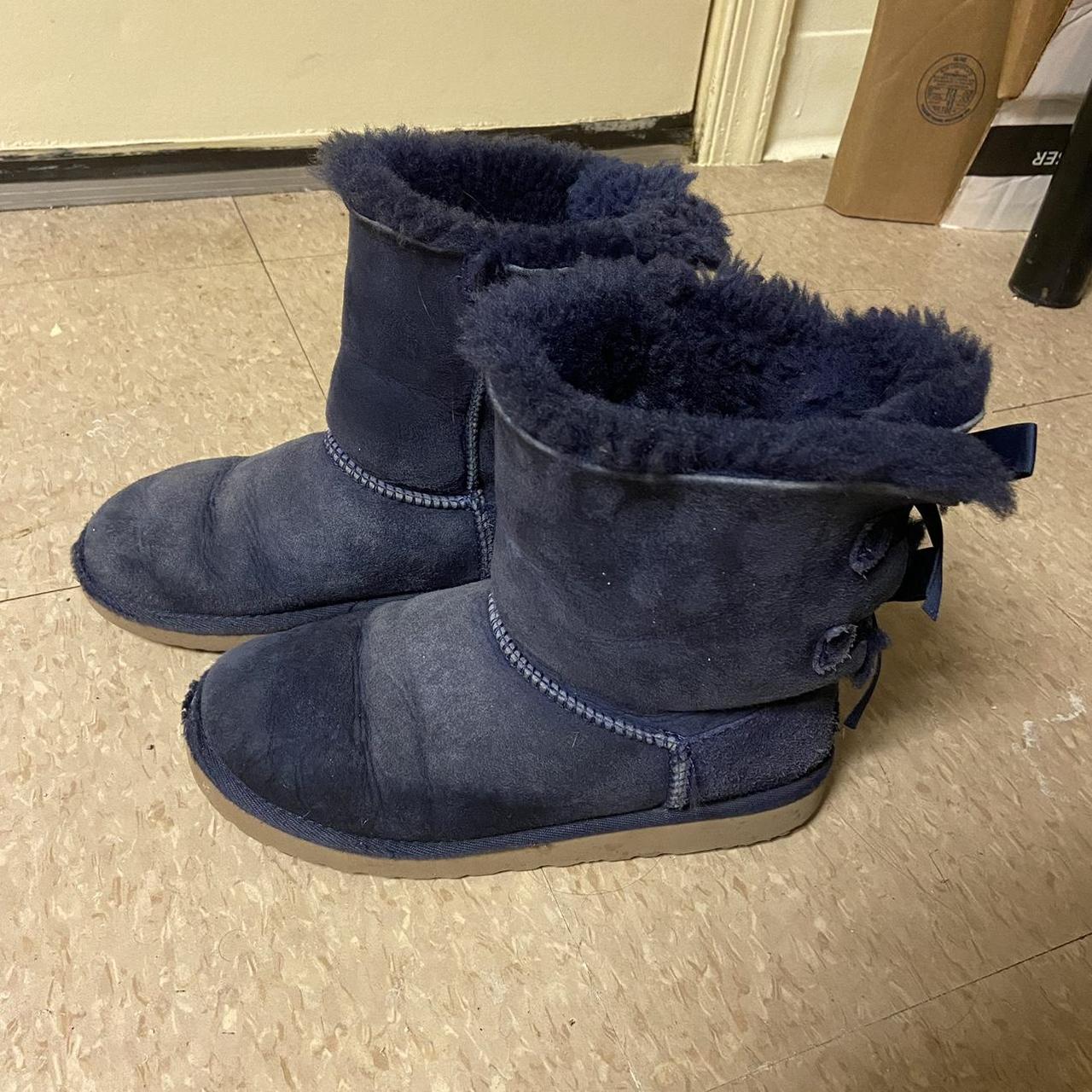 navy blue baby uggs