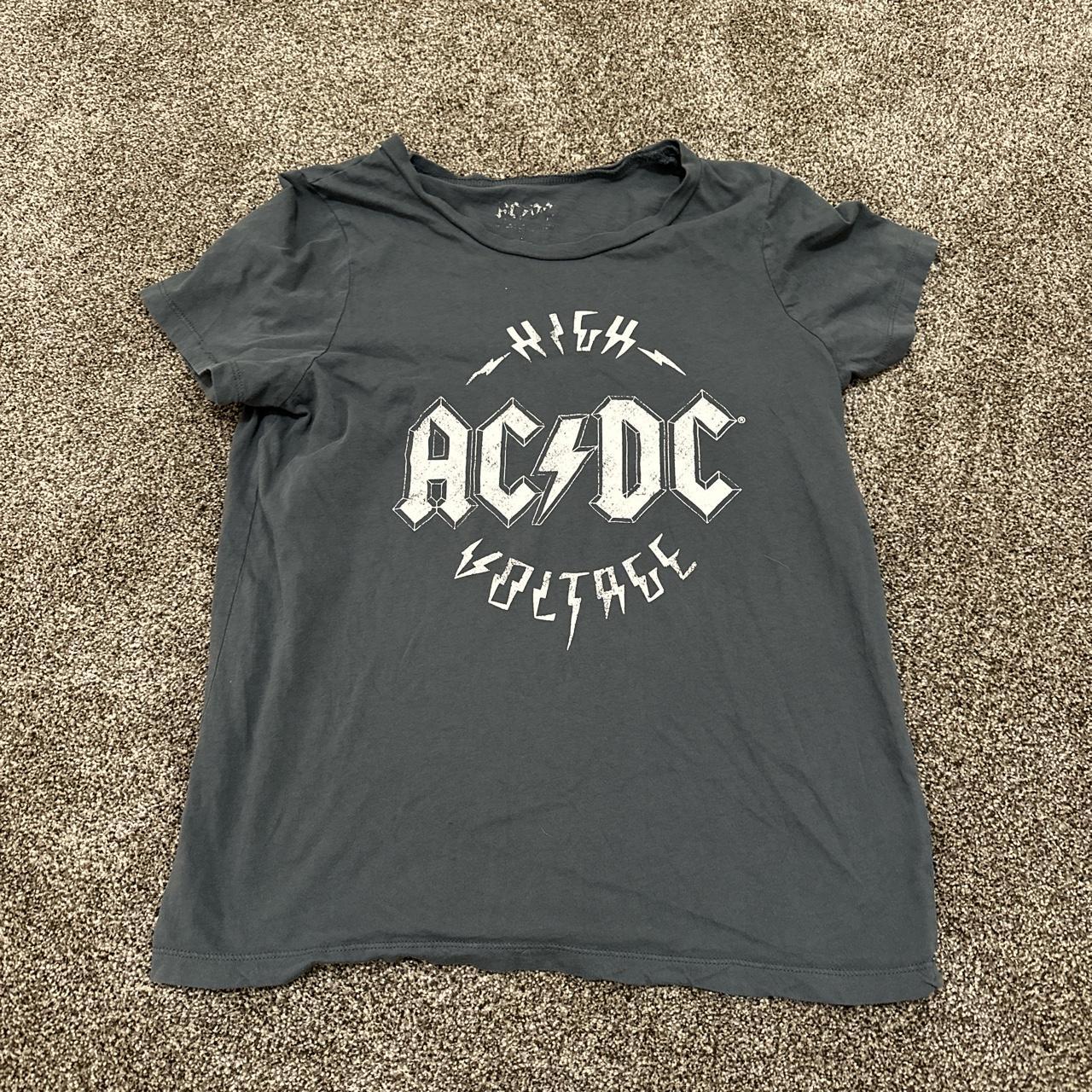 Women’s AC/DC Tee worn but still a great tee size small - Depop