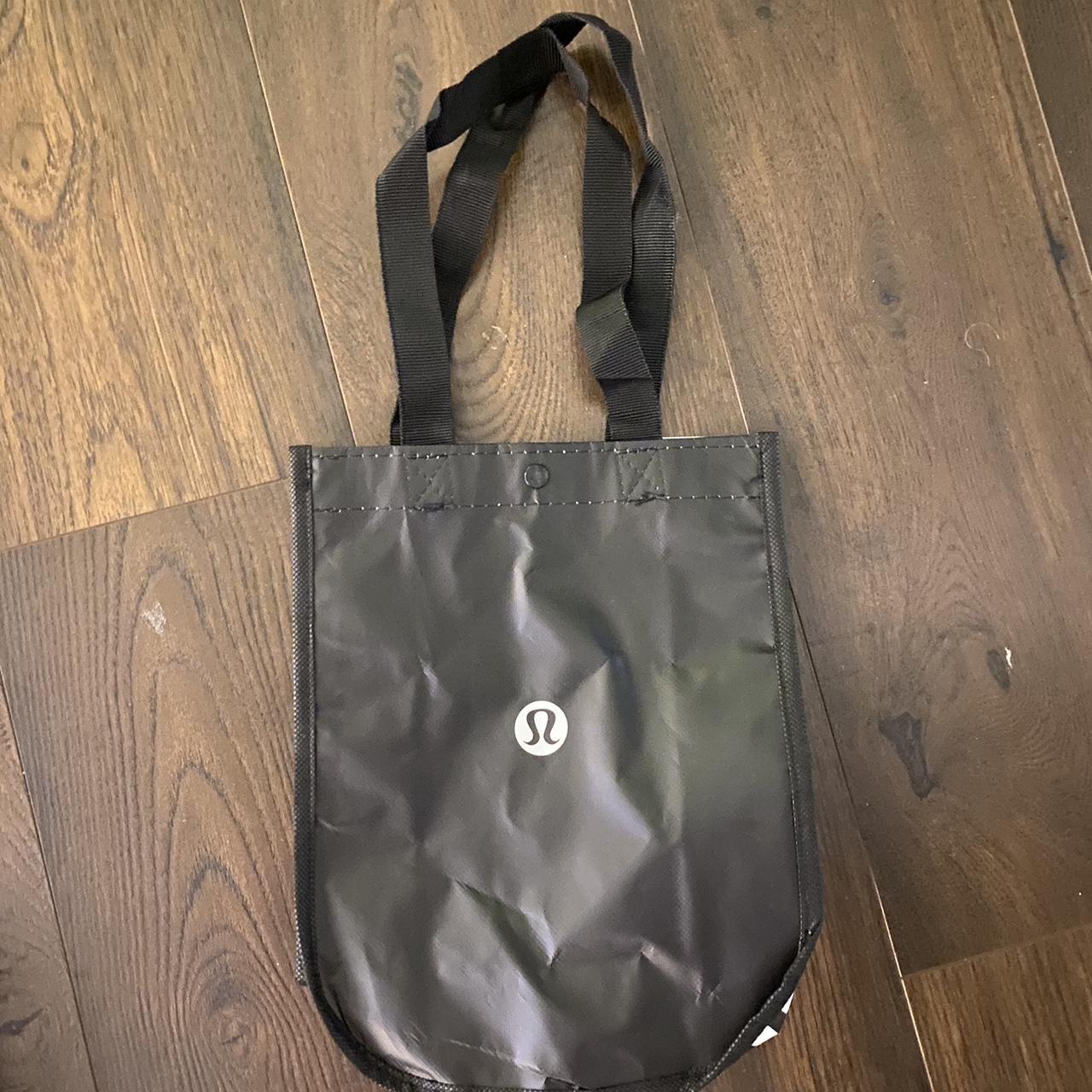 Lululemon Small Reusable Bags Black/White/Red 3 Bags - Depop