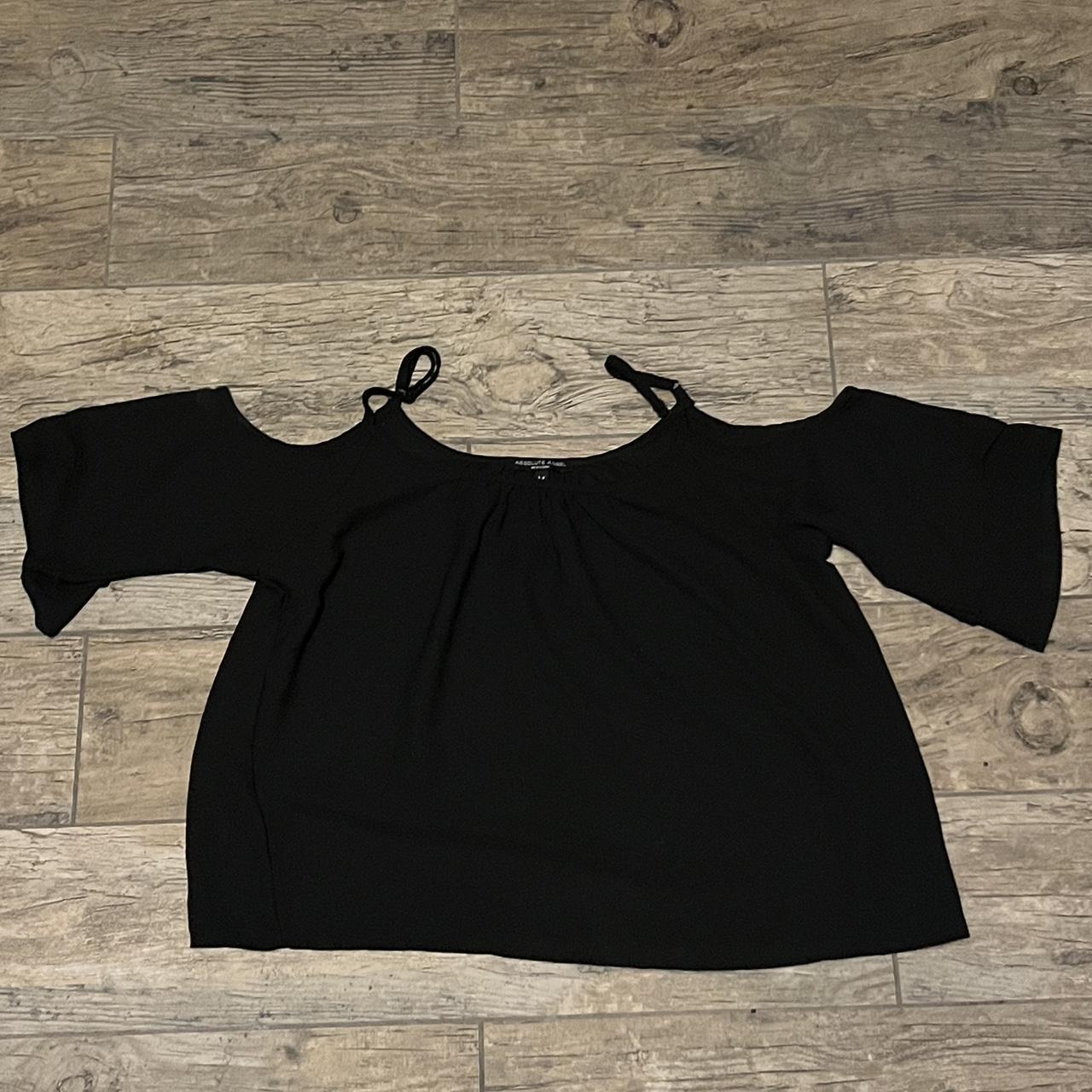 Cute Black Blouse With Cut Out Shoulders And Flowy Depop 6955