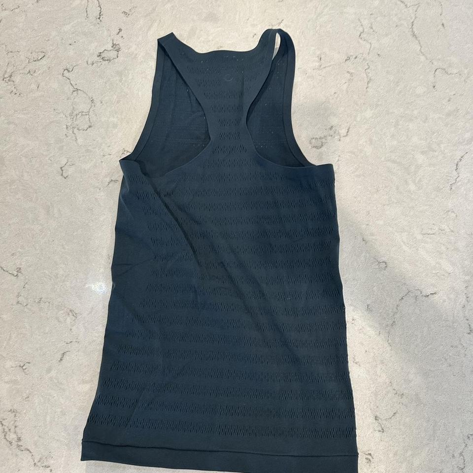 NWT Lululemon Reveal Zen tank. Tight and stretchy. - Depop