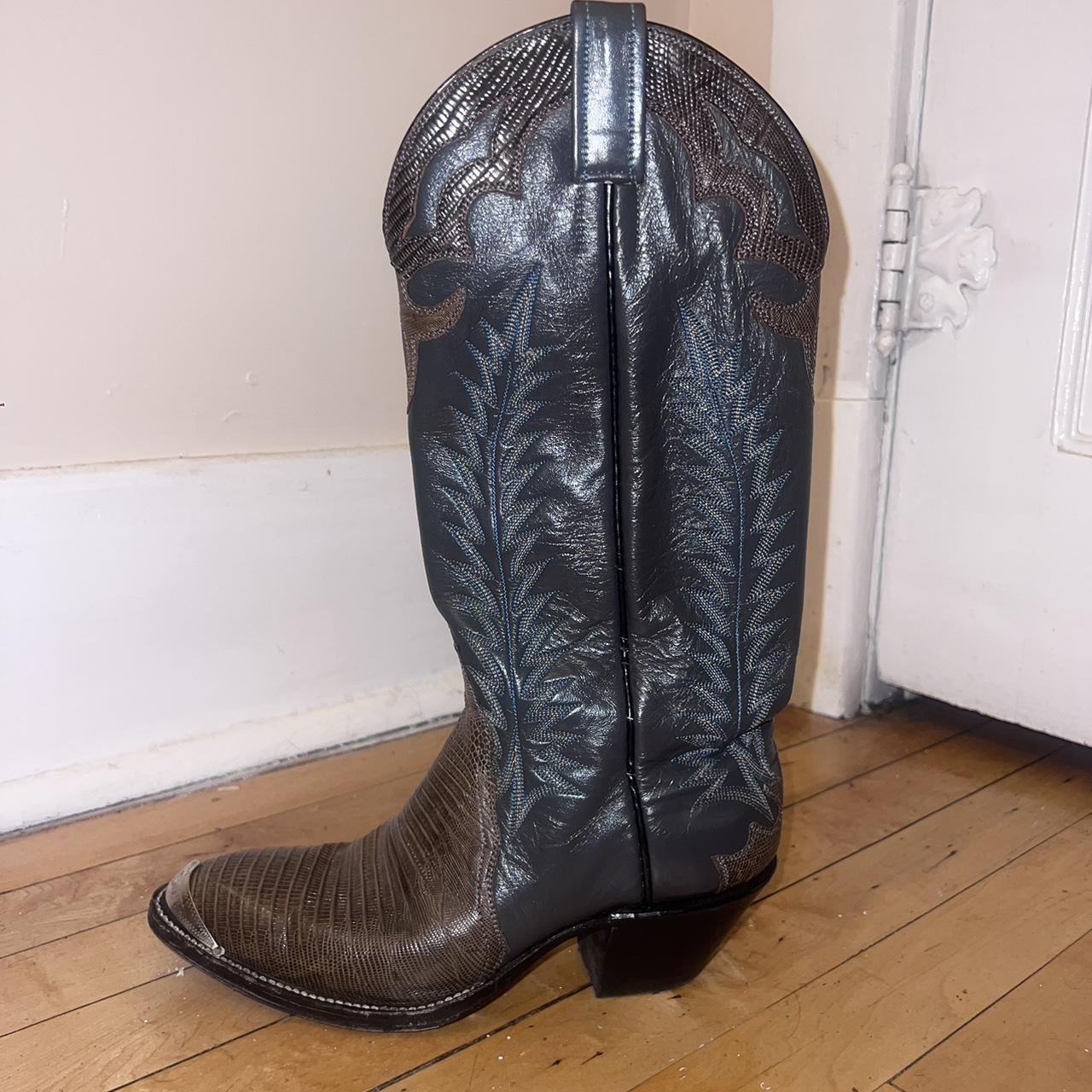 Metal tipped hot sale cowboy boots