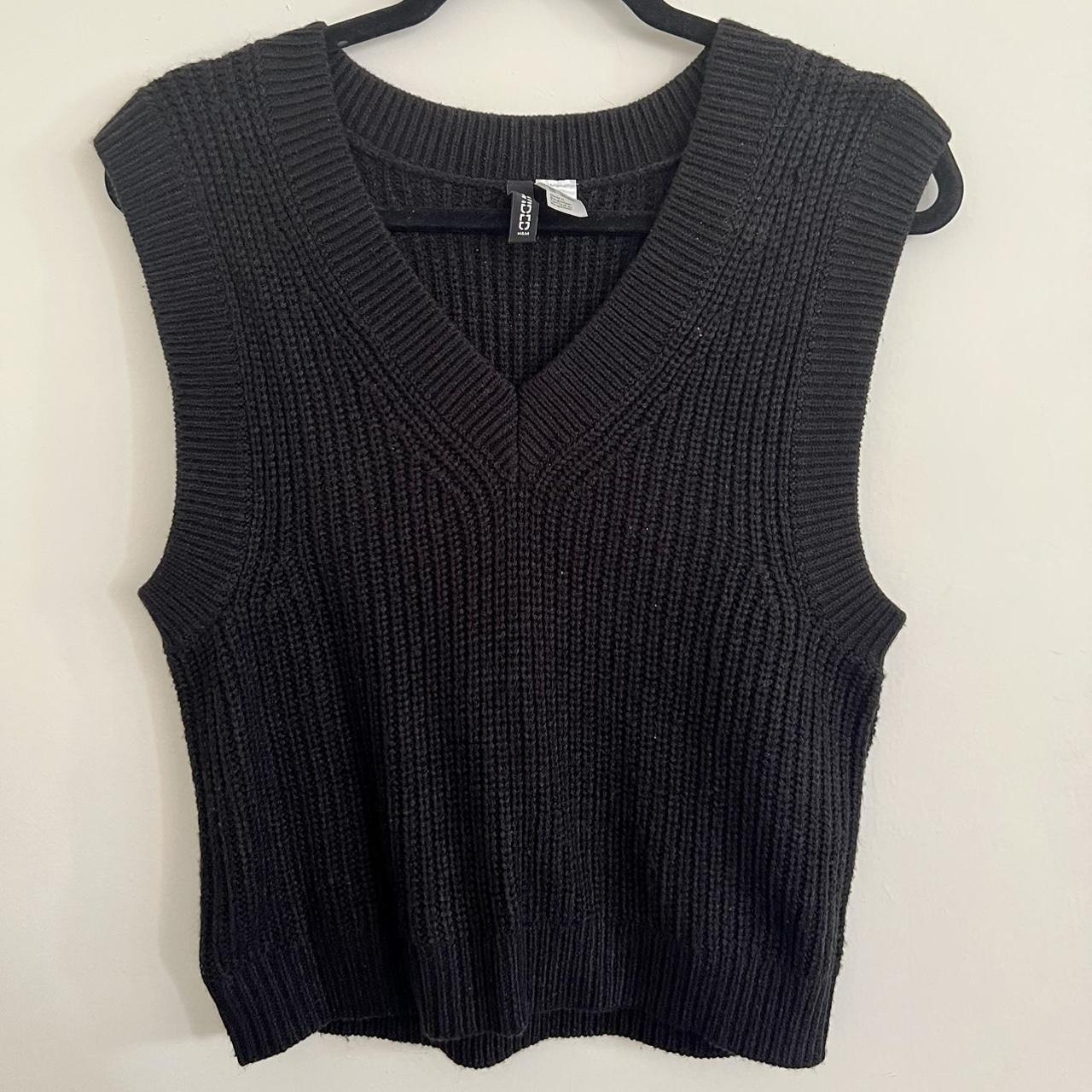 H&M Women's Black Veststankscamis Depop