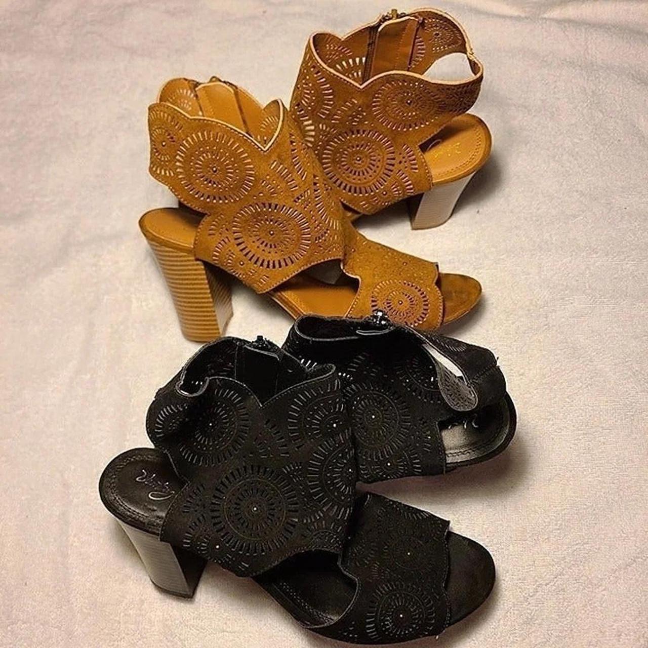 Vintage 7 deals eight sandals