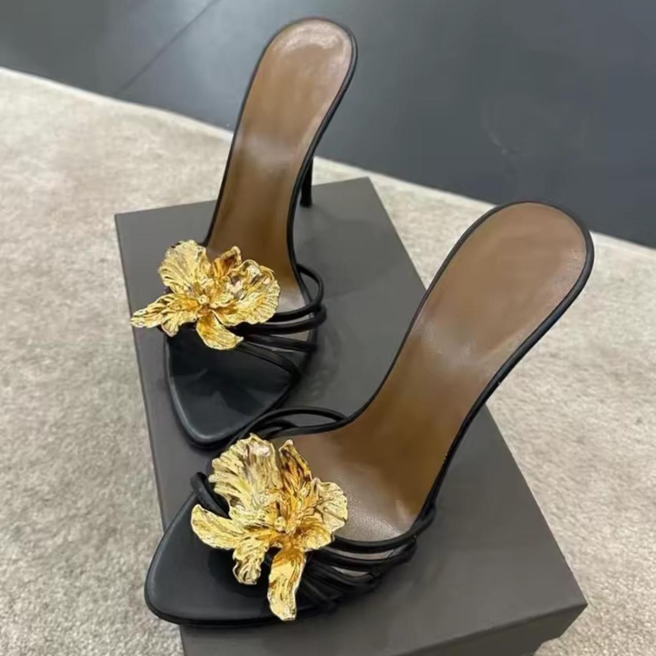 item listed by sirraldahab