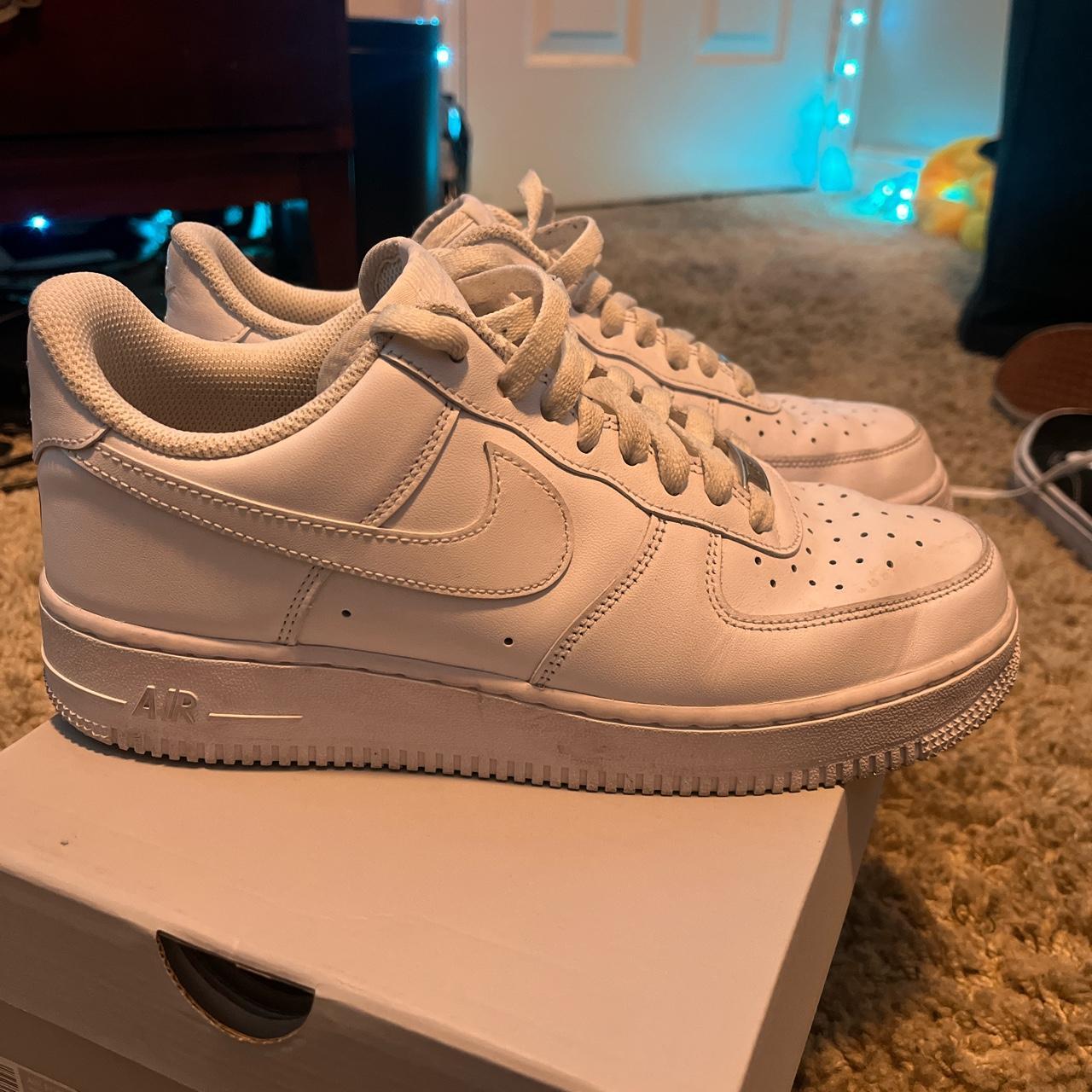 white airforces size 4