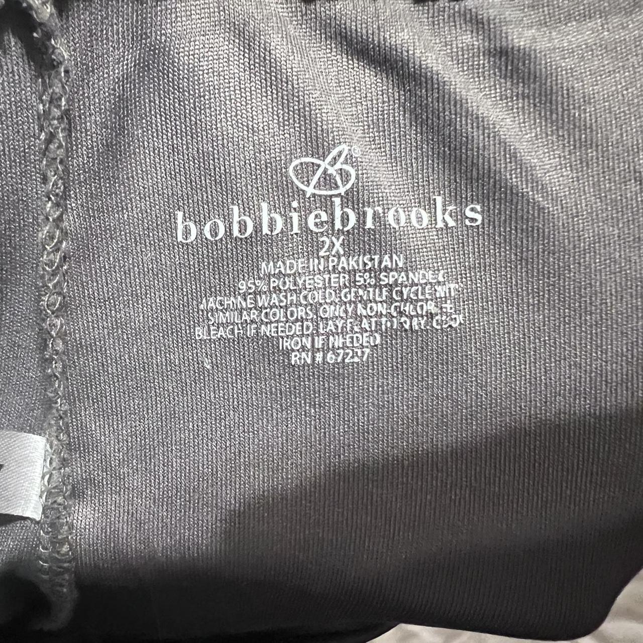 Bobbie Brooks Grey/Silver Yoga Flare Leggings Can - Depop