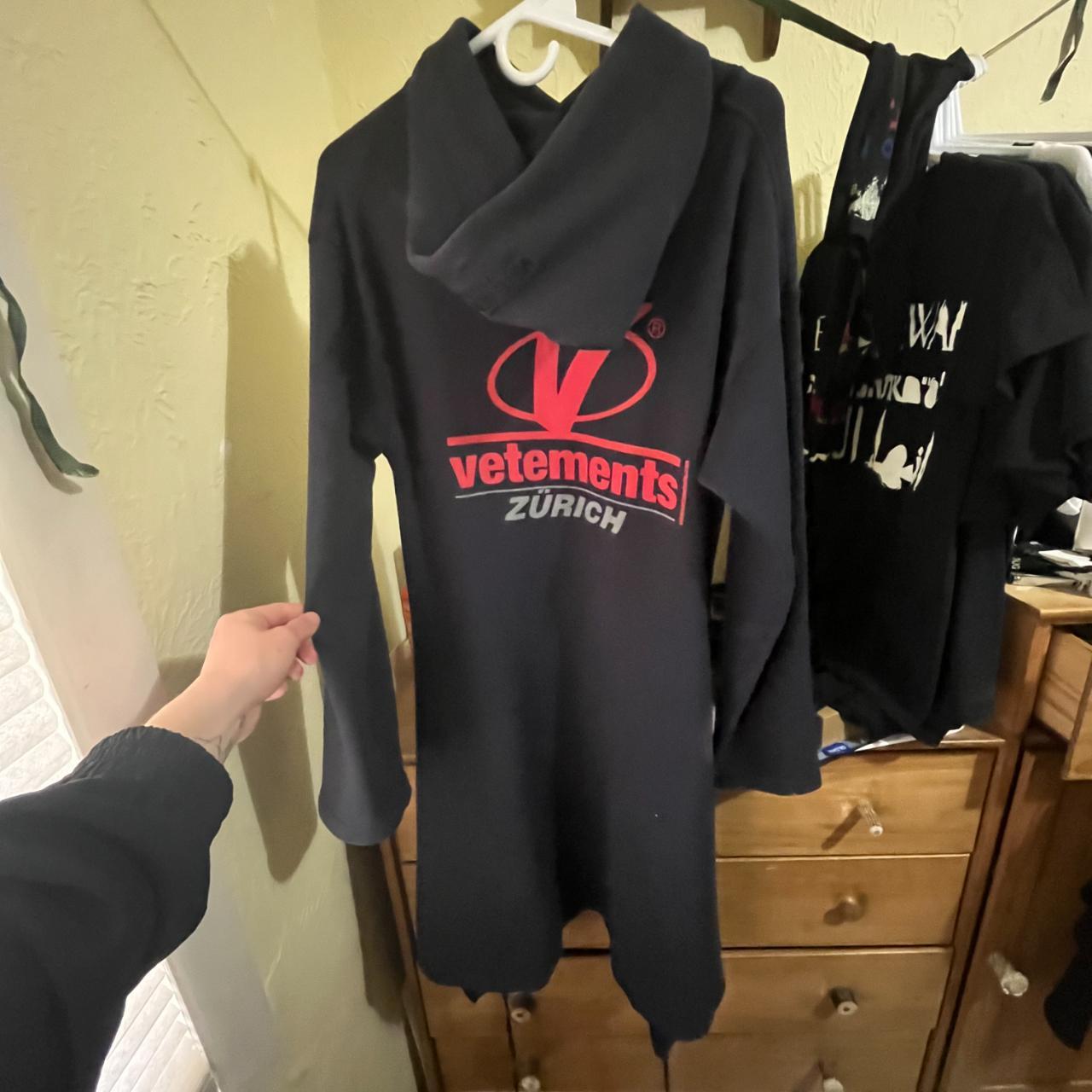 Vetements SS18 retailer Zurich Reversible Zip Up